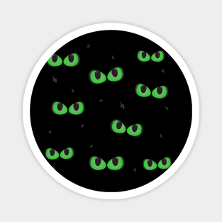 Glowing in the dark green eyes Magnet